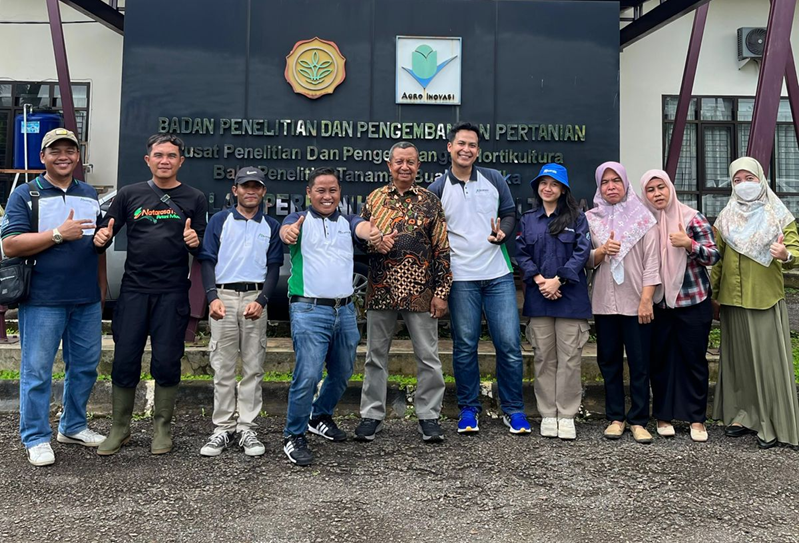 Narji dengan Tim Advansia di BP Pertanian