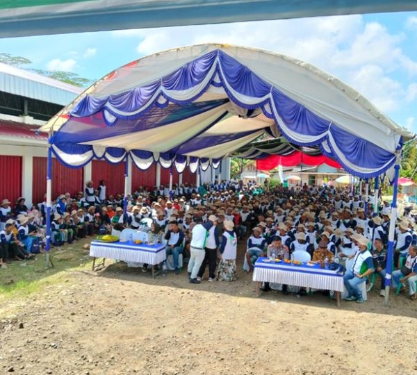 Ratusan Petani Cilacap Padati Pegelaran Karnaval Advansia