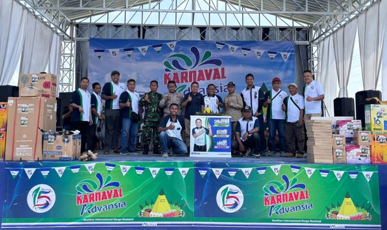 Karnaval Advansia Bojonegoro: Padi Bebas Gulma, Akar Kuat!