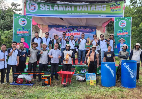 Semarak Karnaval Advansia Indotani ke-15 di Simalungun: Harmoni Tradisi “Mandurung Ikan” dan Solusi Gemilang untuk Petani Cabai